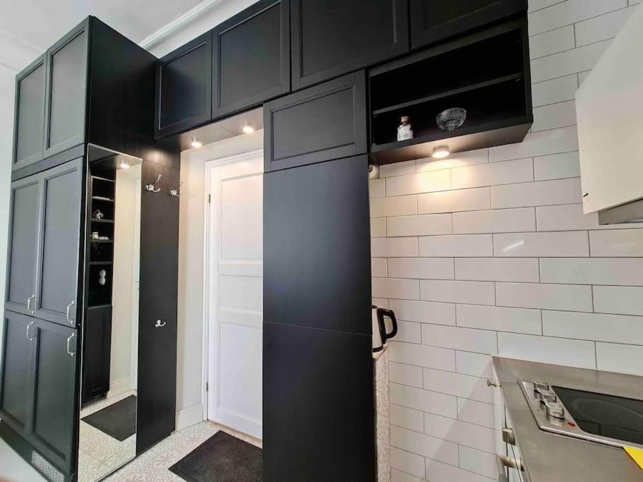 Stylish Studio In Downtown Helsinki Exterior foto
